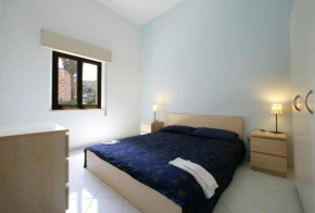 Отель Novecento Bed and Breakfast  Трапани